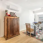 Luxury Experience In Lisbon Apartment