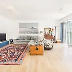 Luxury Experience In Lisbon אוייראס