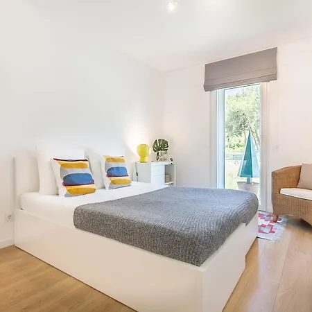 Luxury Experience In Lisbon Апартаменты Оэйраш