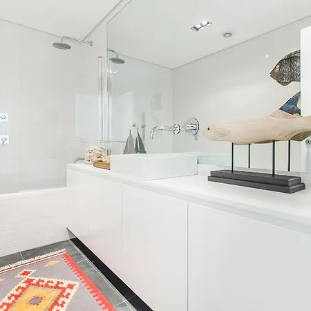 Luxury Experience In Lisbon Apartment