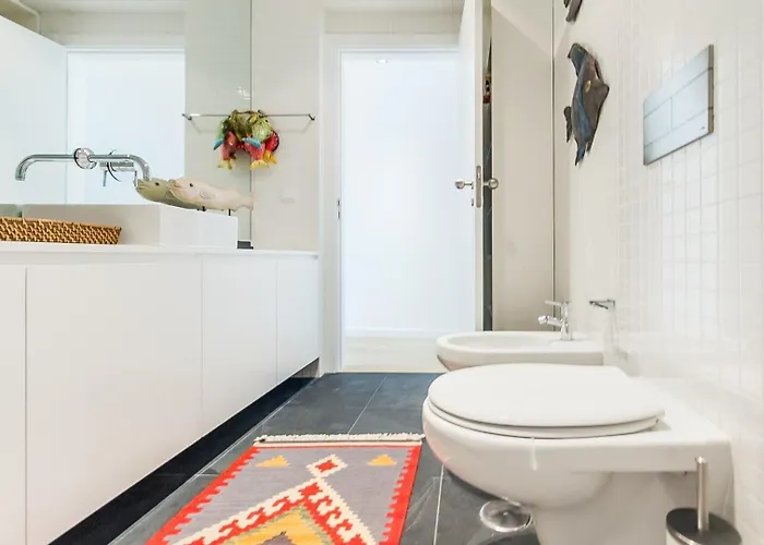 Luxury Experience In Lisbon דירה *